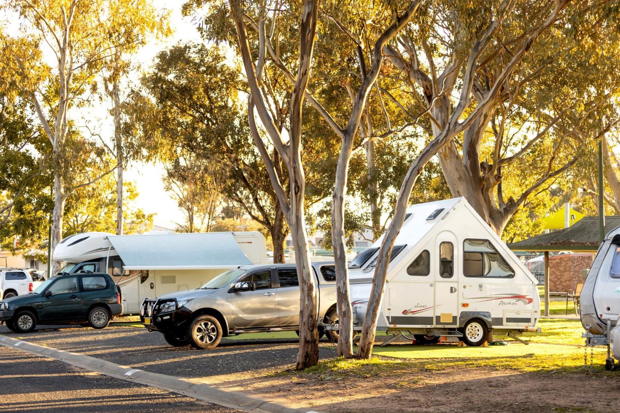 Big4 Mudgee Holiday Park Exterior foto