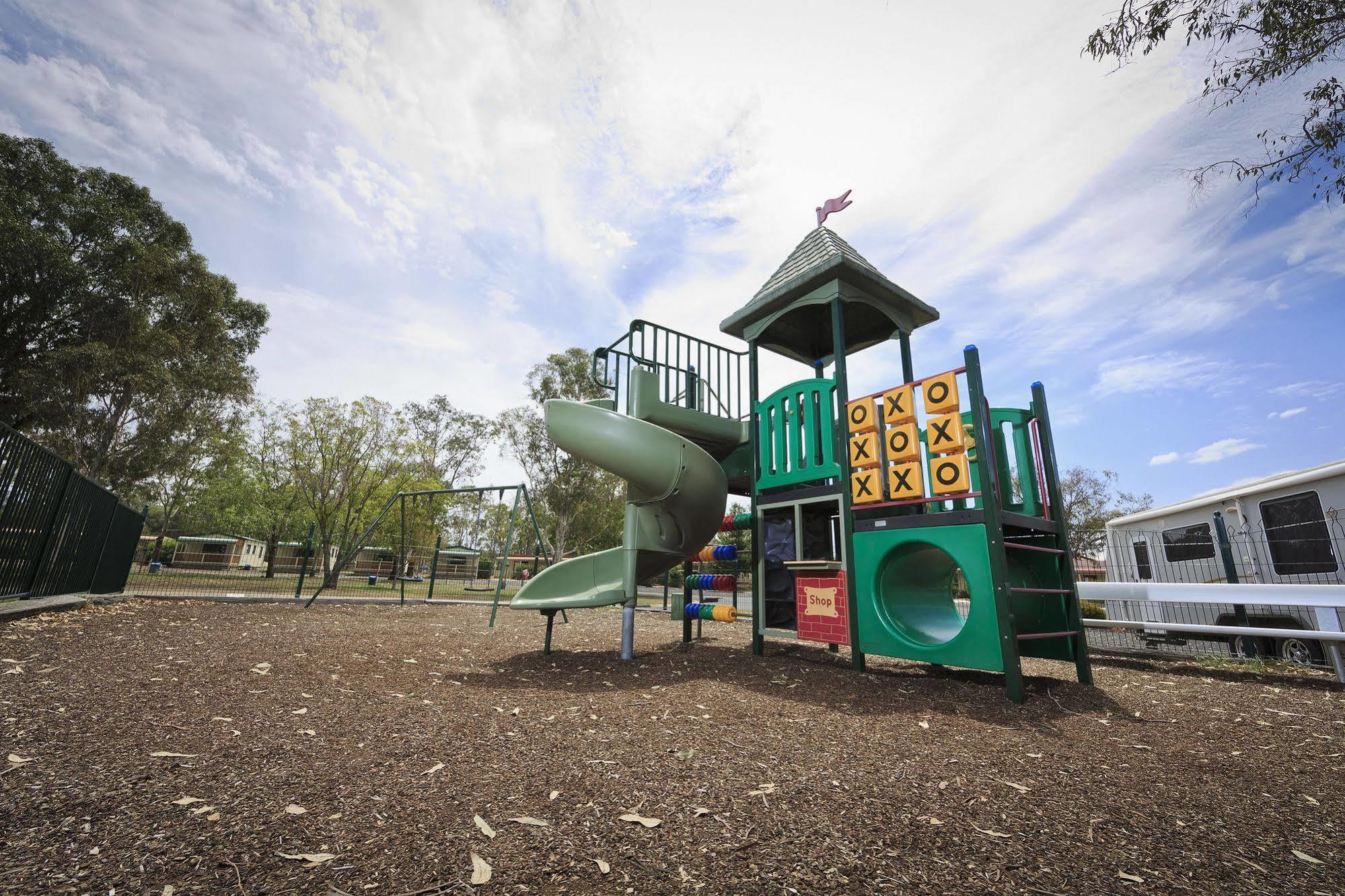 Big4 Mudgee Holiday Park Exterior foto