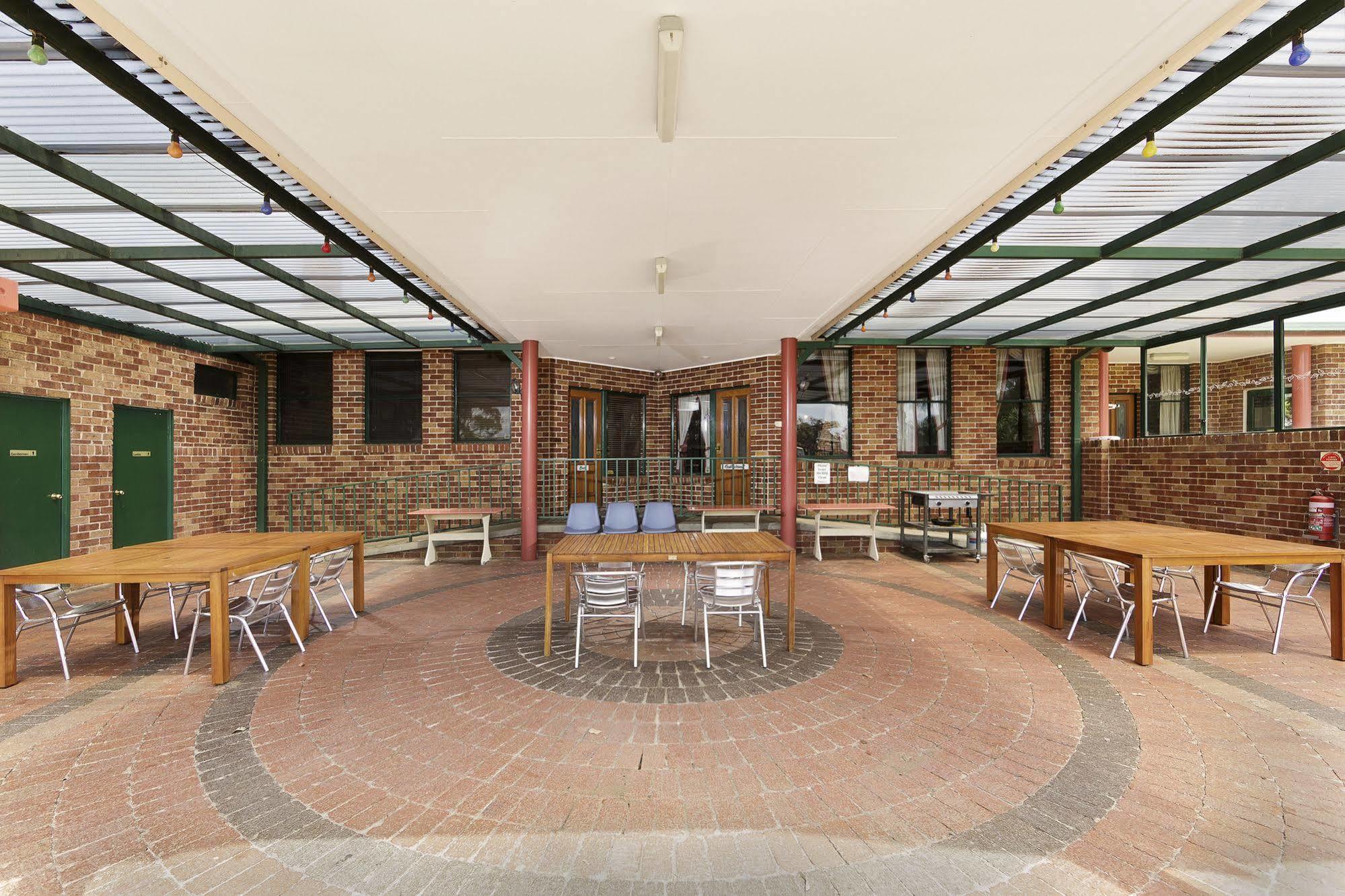 Big4 Mudgee Holiday Park Exterior foto